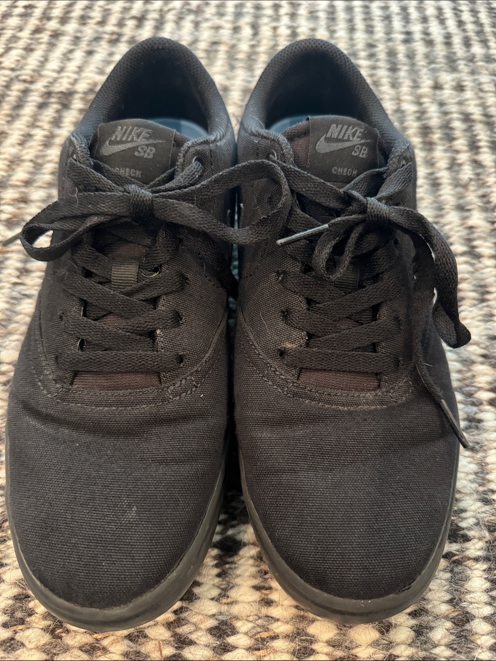 Nike Men’s Black Canvas Low-Top Sneakers